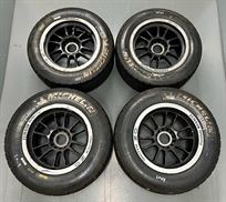 set-0f-4-formula-renault-wheels-and-tyreswets