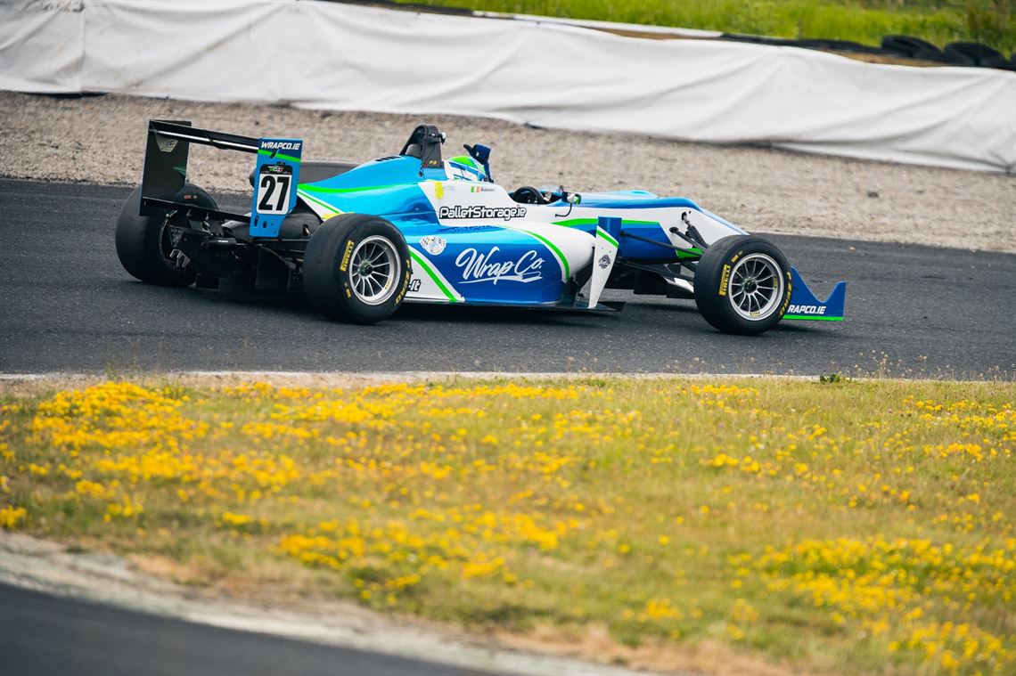 Racecarsdirect.com - Dallara F312 Mercedes