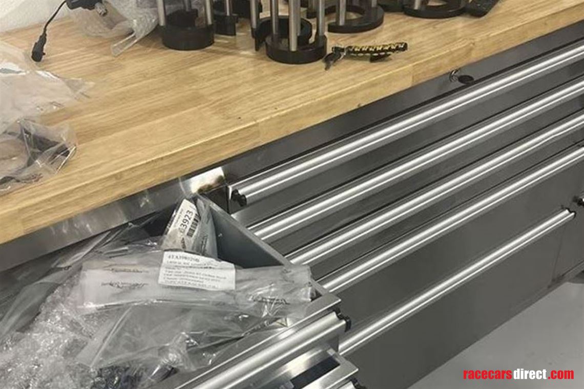 lamborghini-super-trofeo-parts-package-sold