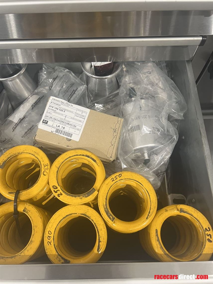 lamborghini-super-trofeo-parts-package-sold