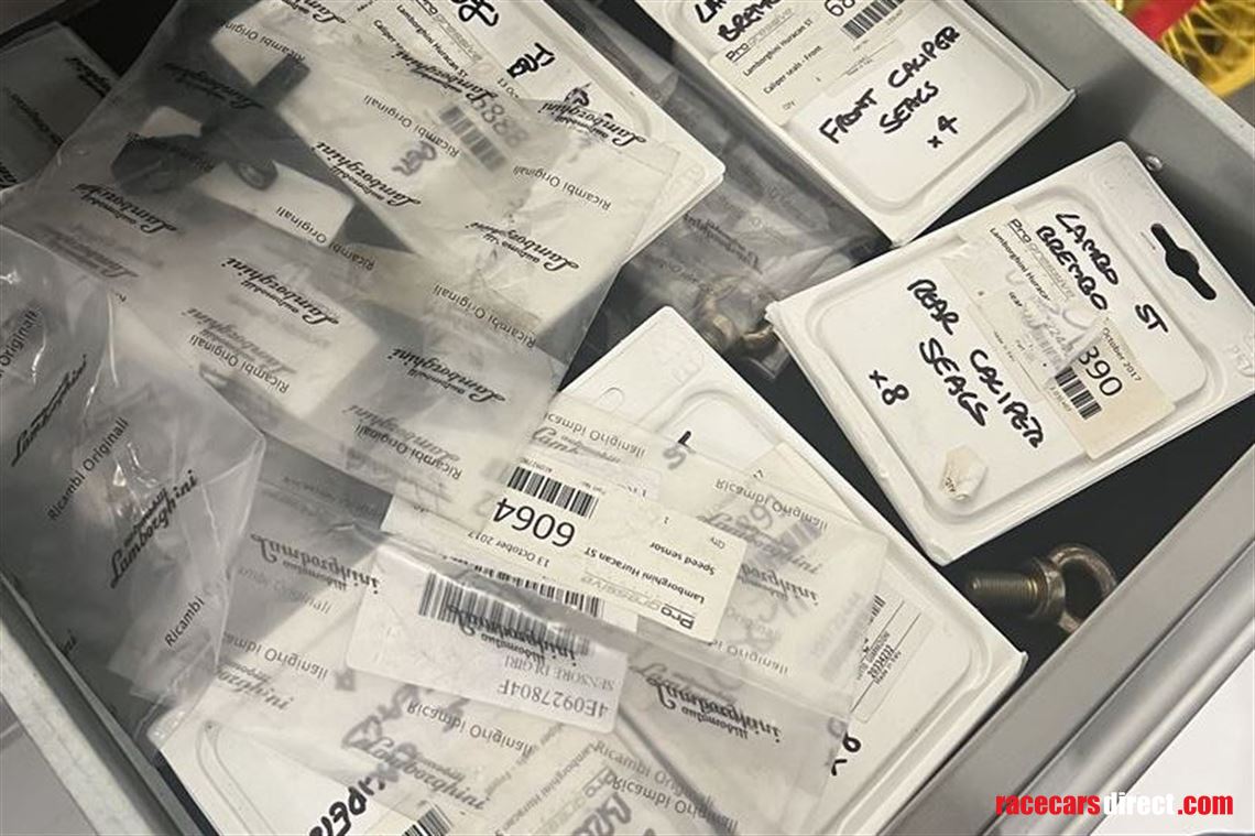 lamborghini-super-trofeo-parts-package-sold