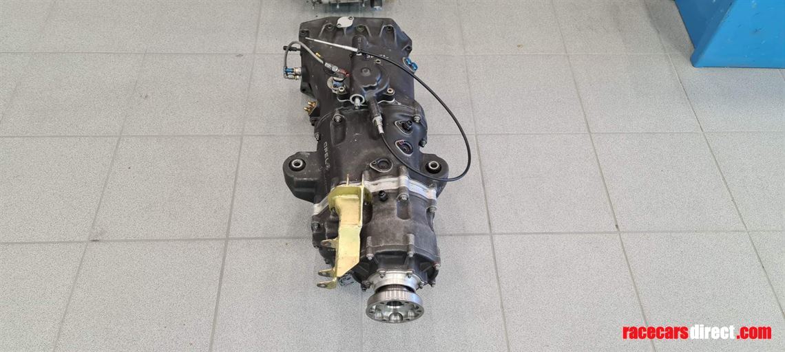 opel-dtm-engine-and-gearboxes