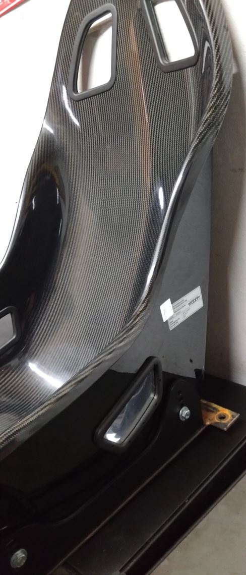 tillet-fia-b6-xl-screamer-grp-carbon-race-sea