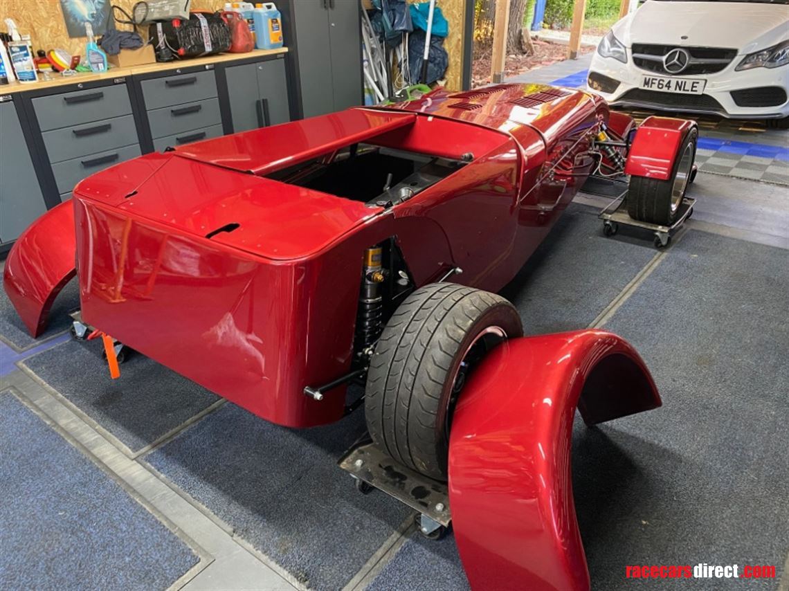 caterham-blackbird-hayabusa-rolling-chassis--