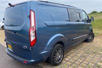 transit-custom-lwb-overnight-race-van-convers