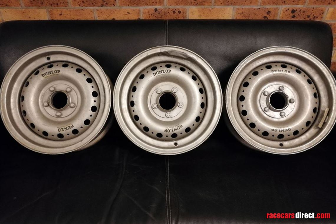 Racecarsdirect.com - x3 Jaguar Dunlop wheels 15x