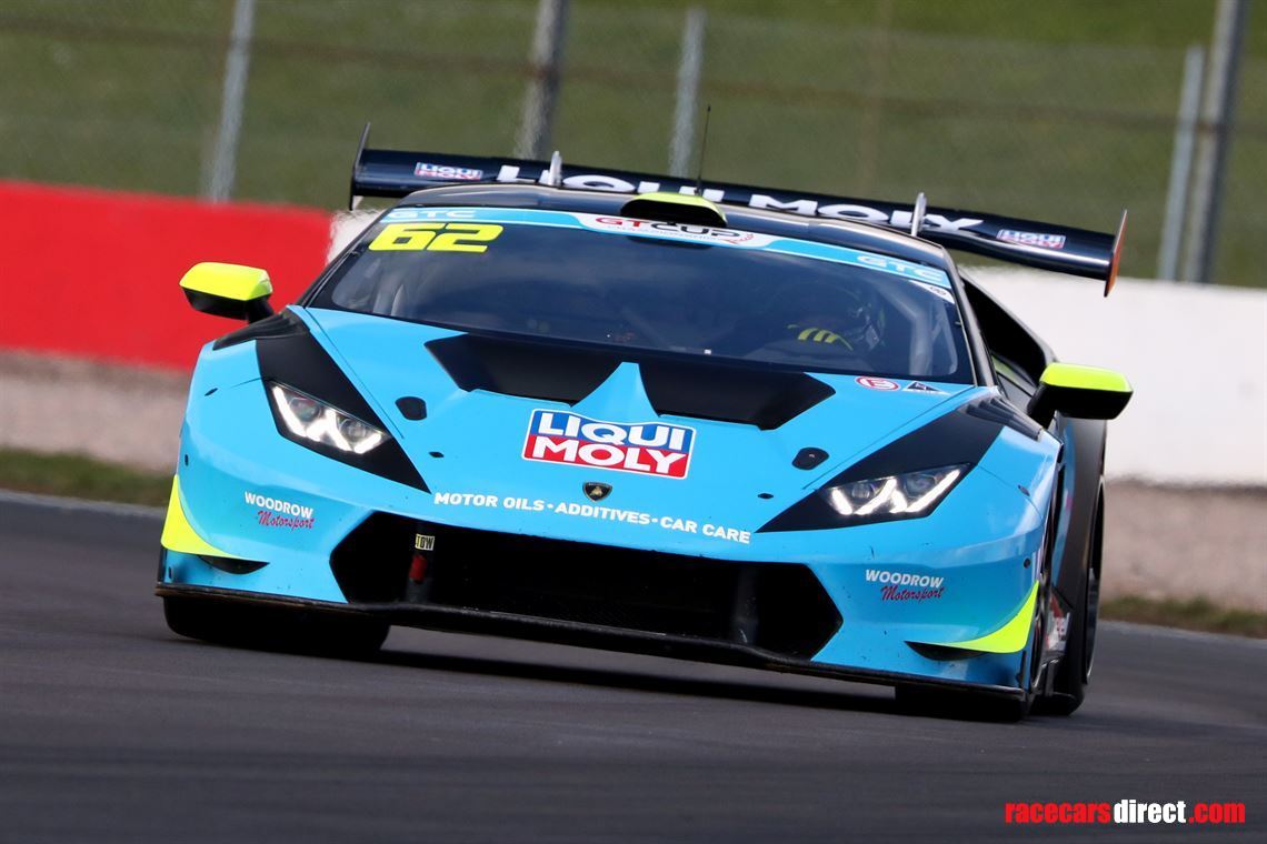 lamborghini-huracan-super-trofeo-front-fender