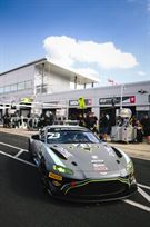 aston-martin-gt4