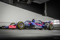 wanted-formula-1-cars-showcars-and-rolling-ch