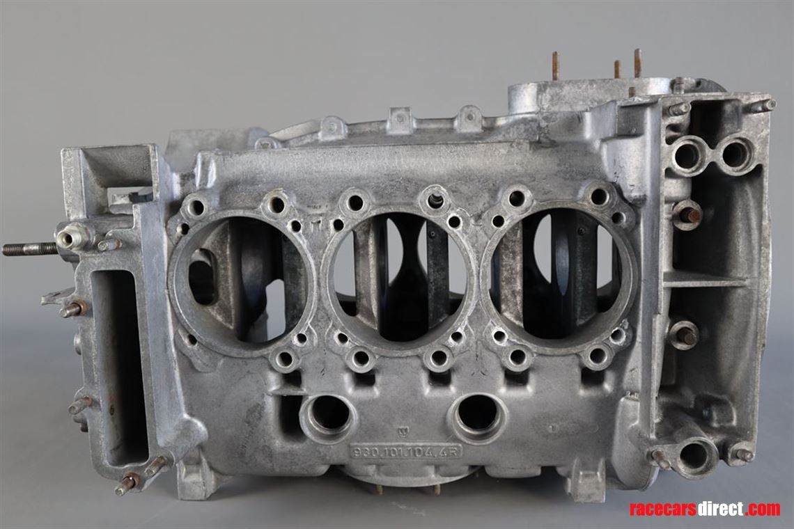 porsche-935-factory-engine-case-32l-type-9308