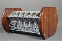 bmw-850i-v12-engine-coffee-table