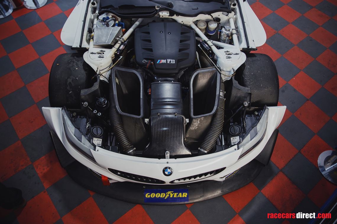 bmw-z4-gt3-44-v8