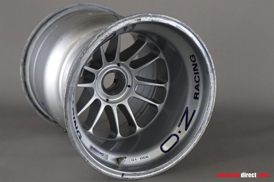 williams-bmw-fw23-wheel