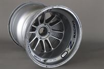 williams-bmw-fw23-wheel