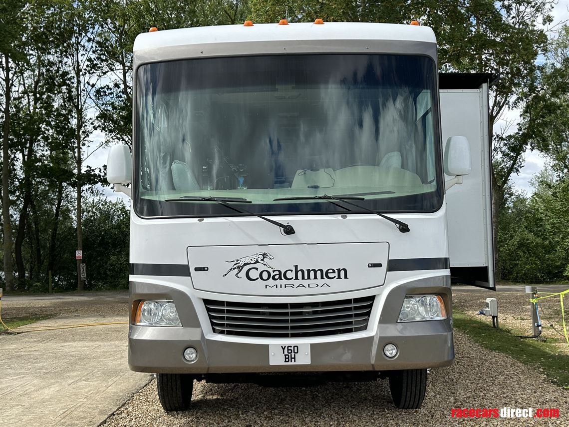 coachmen-mirada-32ds-a-class-motorhome