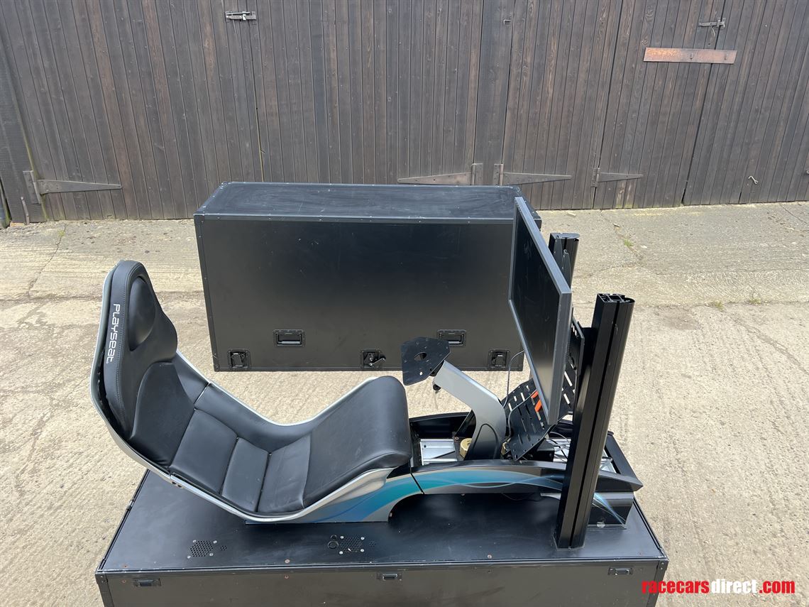 playseat-with-flight-case