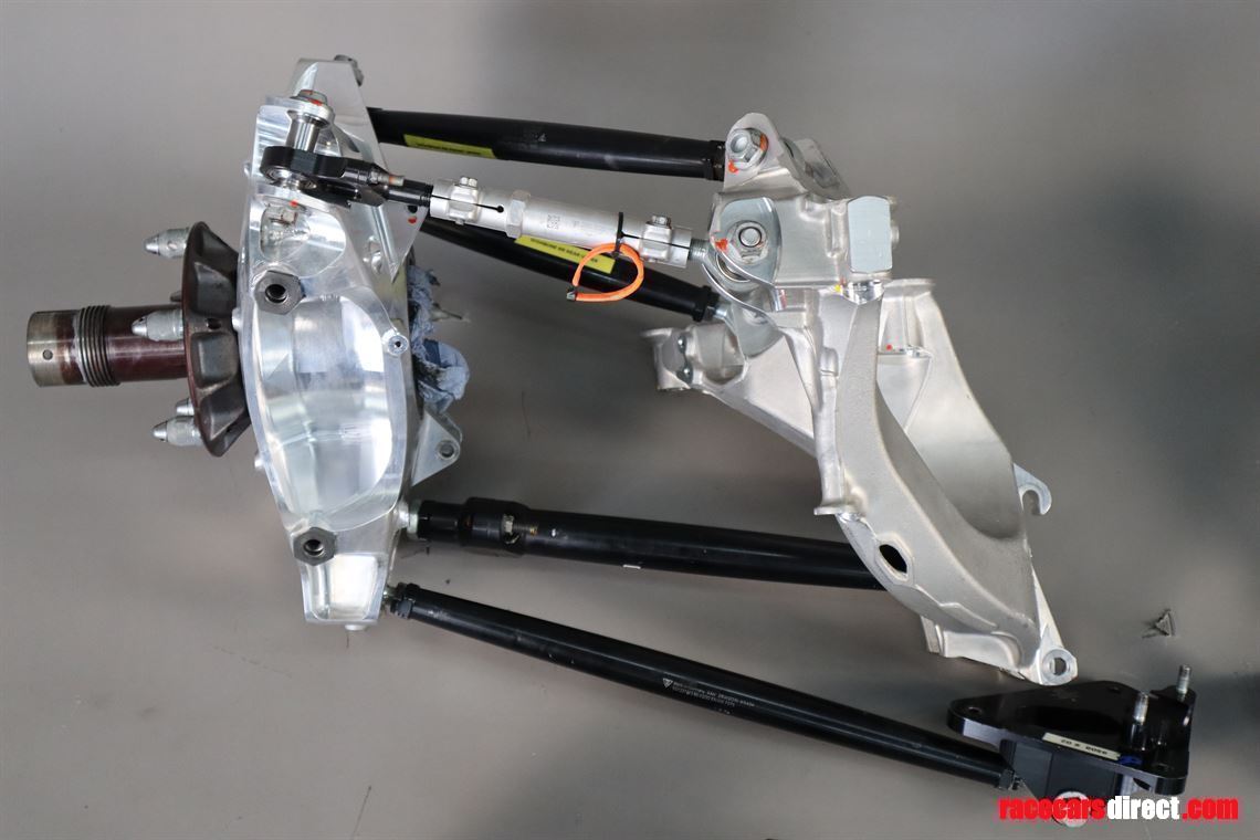 Racecarsdirect.com - Porsche 991.2 GT3R Front and Rear Upright assembly