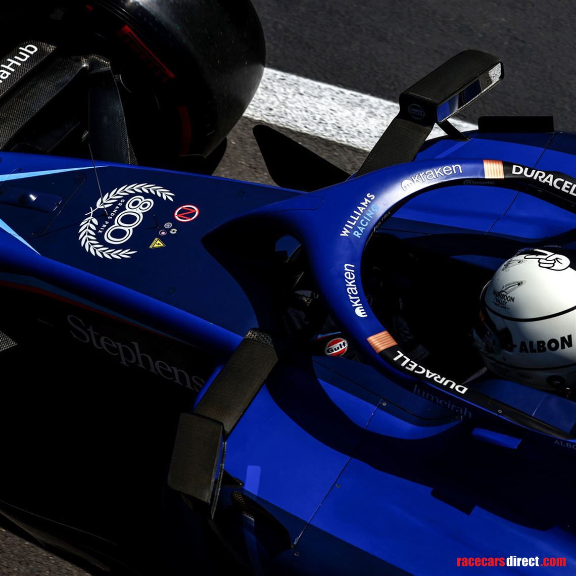 williams-racing-fw45-official-show-car