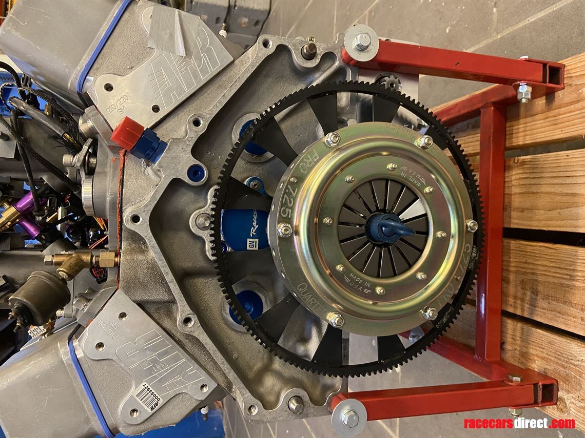 Racecarsdirect.com - Chevy SB Race engine.