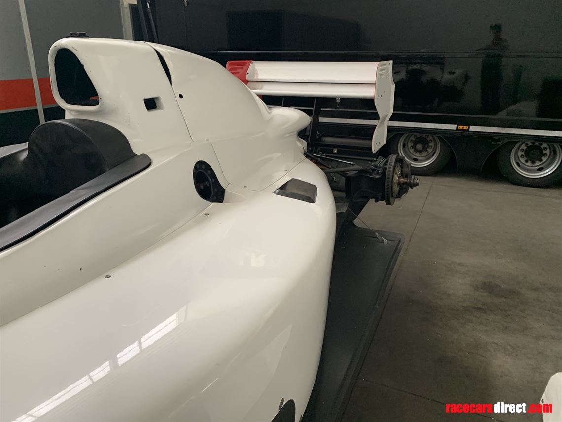 Lola B0552 AutoGP Car