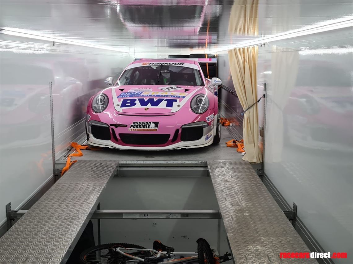 Racecarsdirect.com - LUXURY RACETRAILER & MOTORHOME