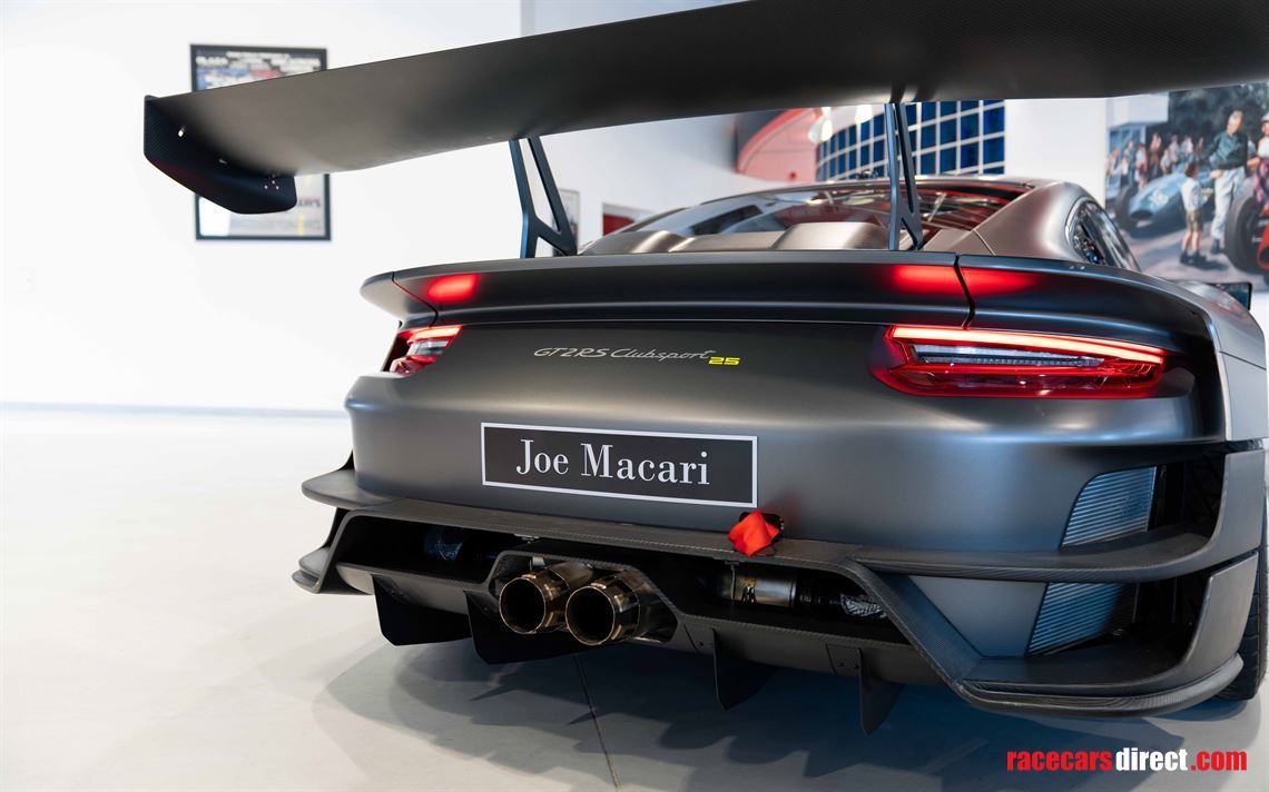 porsche-911-gt2-rs-clubsport-25-manthey