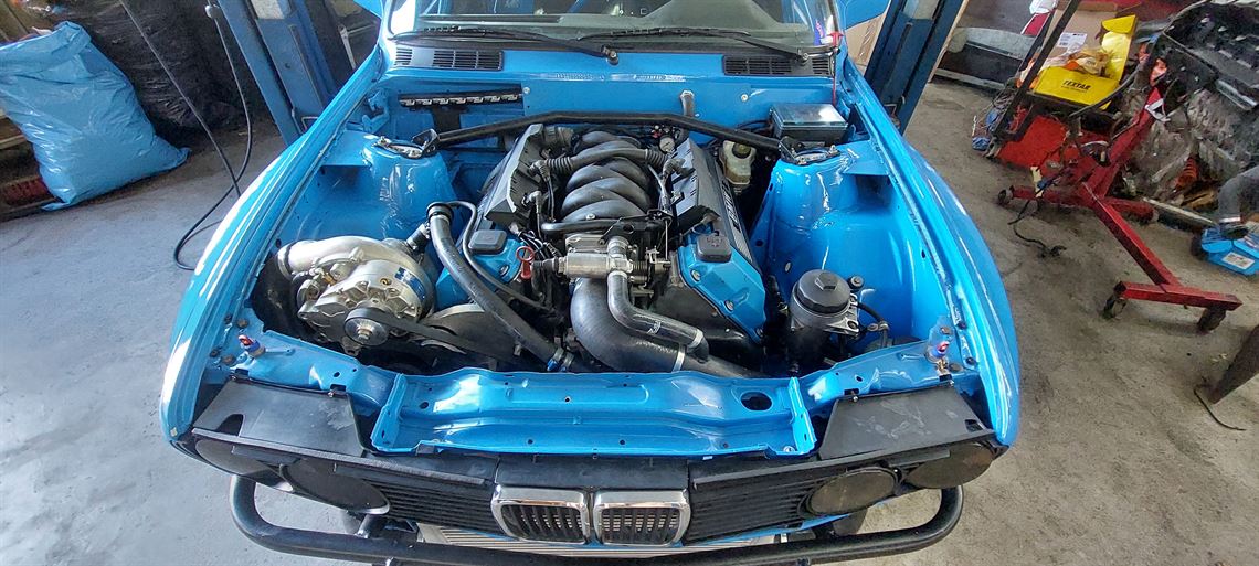 e30-v8-supercharged