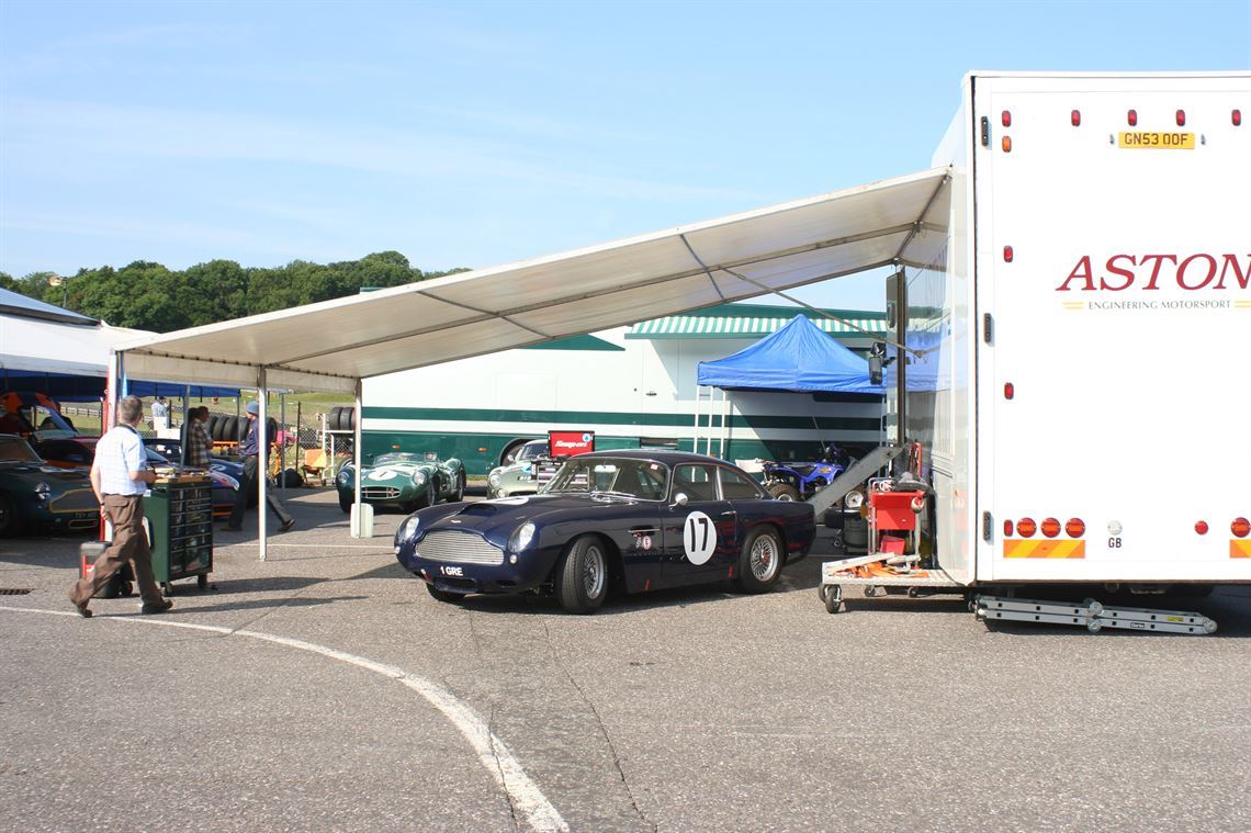 ford-iveco-40ft-18t-racecar-transporter