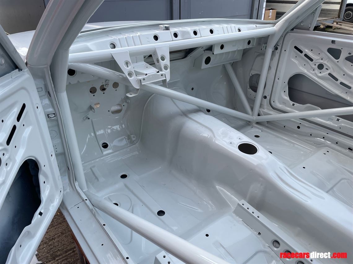 Racecarsdirect.com - BMW E30 M3 Group A spec shell with panels