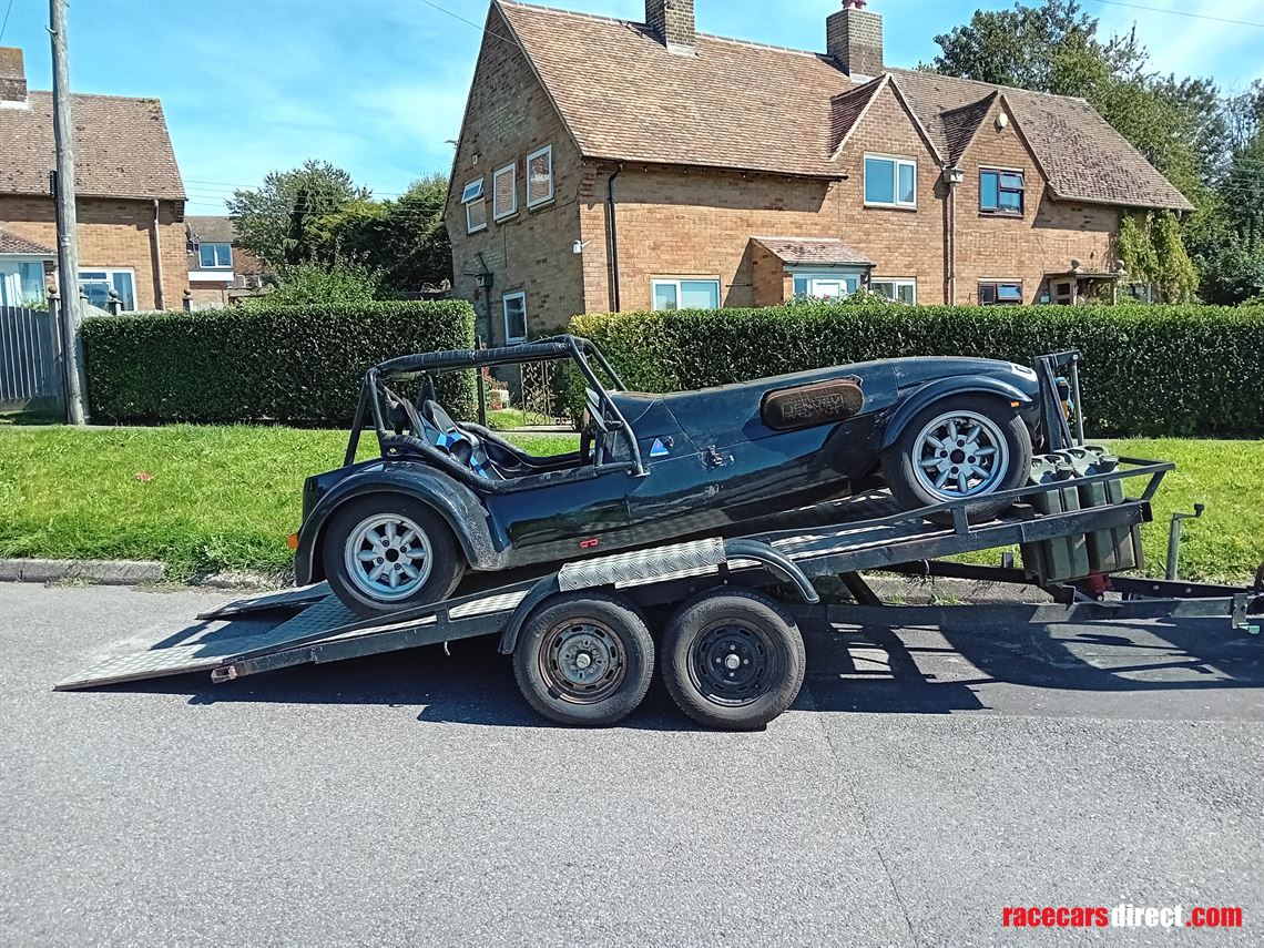 compact-4-wheel-tilting-trailer-excellent-con