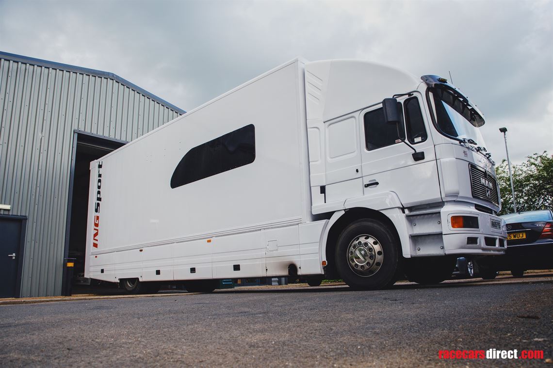 man-18-tonne-truck-ex-lotus-f1-test-truck