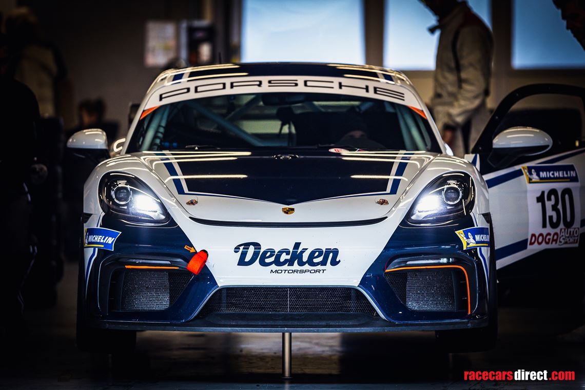 Racecarsdirect.com - Porsche 718 GT4 Clubsport