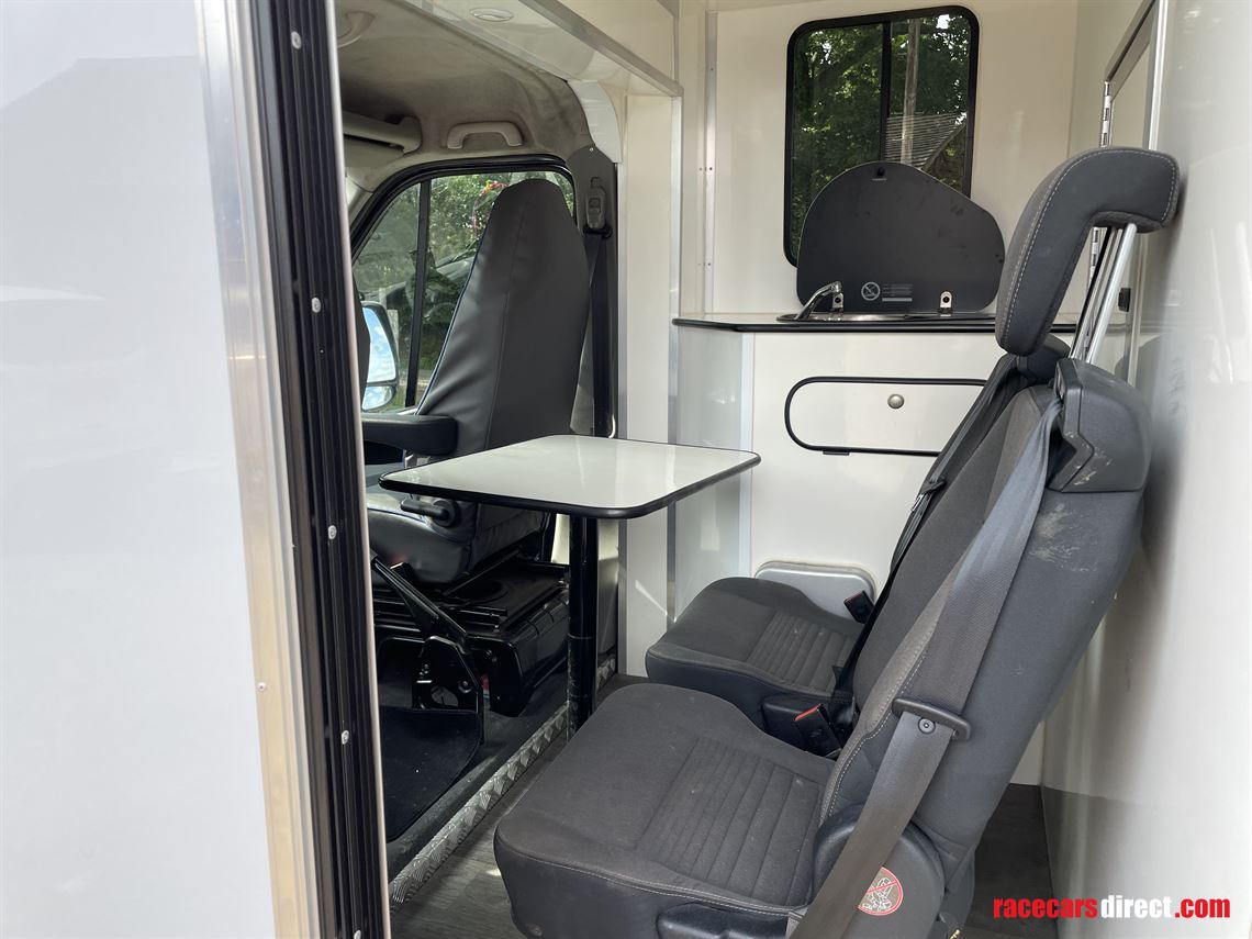 Racecarsdirect.com - 62 plate Vauxhall movano race van