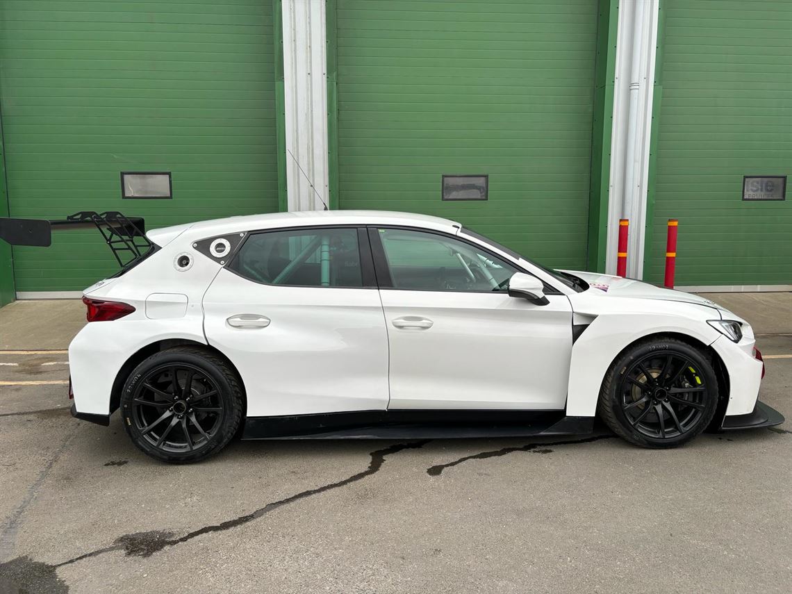 2021-cupra-competicion-gen-2-tcr