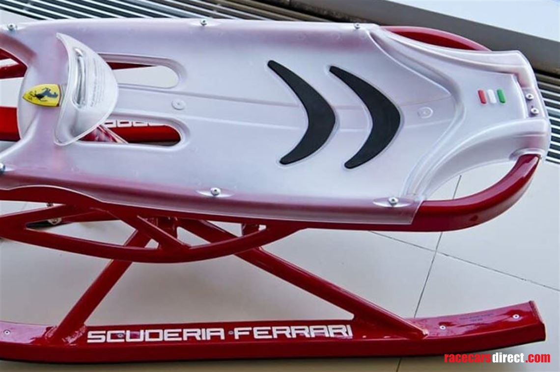 scuderia-ferrari-officially-licensed-sledge
