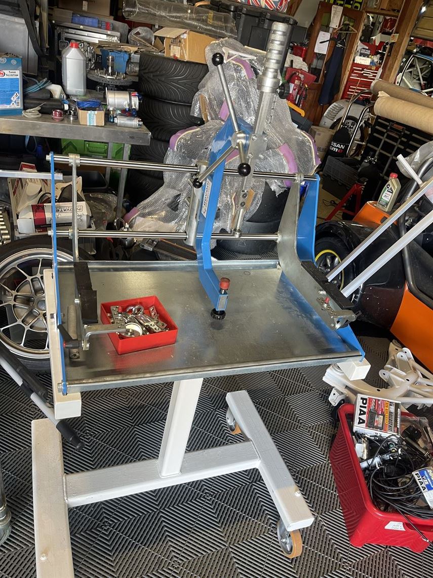 govoni-cylinder-head-building-bench