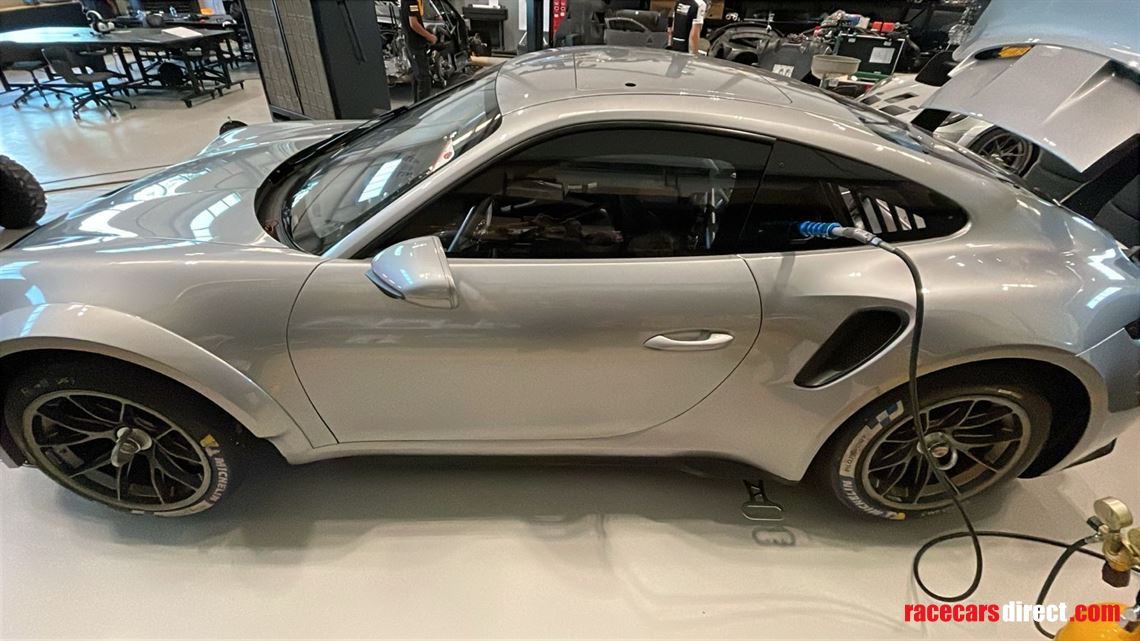 porsche-992-gt3-cup-very-low-mileage