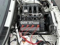 bmw-e30-m3-race-car