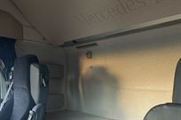 mercedes-1842-mega-space-4-x-2