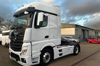 mercedes-1842-mega-space-4-x-2