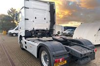 mercedes-1842-mega-space-4-x-2