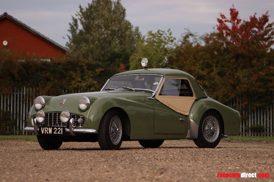 Spark - 1/43 S1408 : TRIUPH TR3 A N°301 Onte Carlo 1960 J J Thuner J Gretener Spark - 1/43 S1408 : TRIUPH TR3 A N°301 Onte Carlo 1960 J J Thuner J Gretener