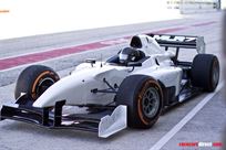 lola-b05-52-autogp-cars-with-gybson-engine