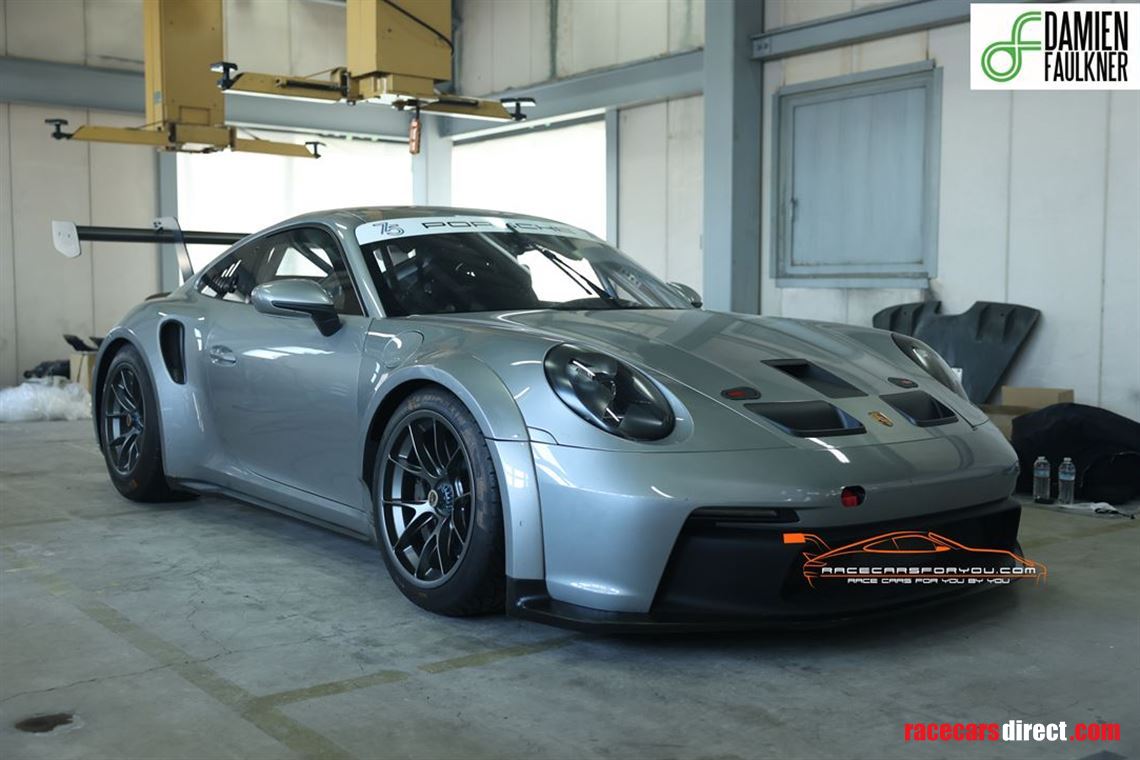 2022-porsche-992-gt3-cup-car