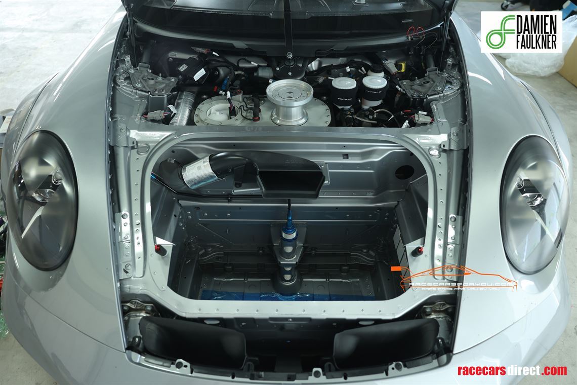 2022-porsche-992-gt3-cup-car