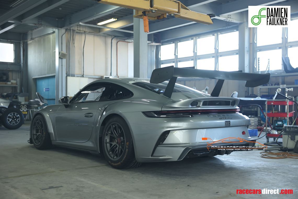 2022-porsche-992-gt3-cup-car