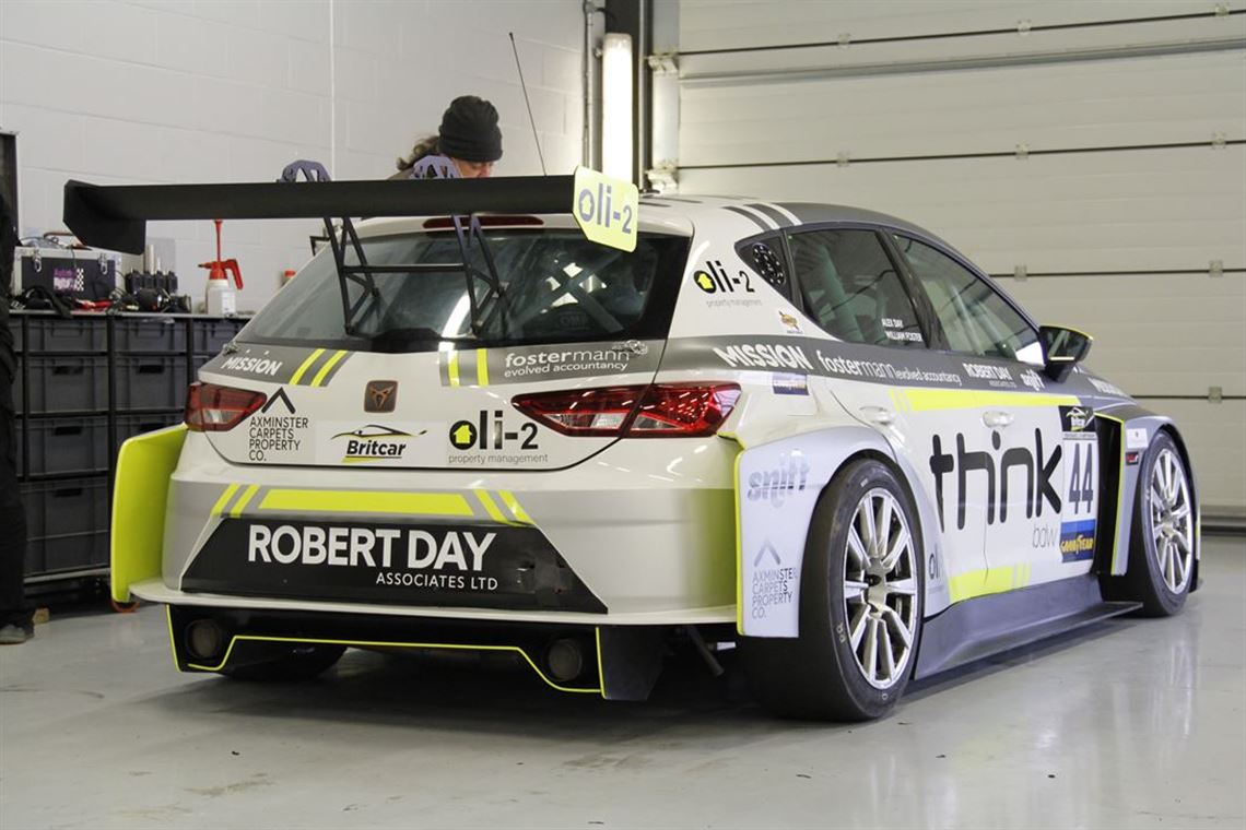 2019-cupra-tcr-sadev-gearbox