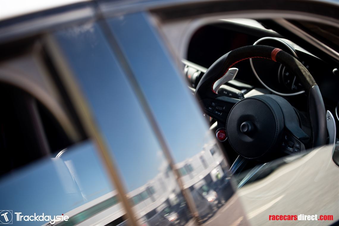 deposit-takenalfa-romeo-giulia-qv-track-car