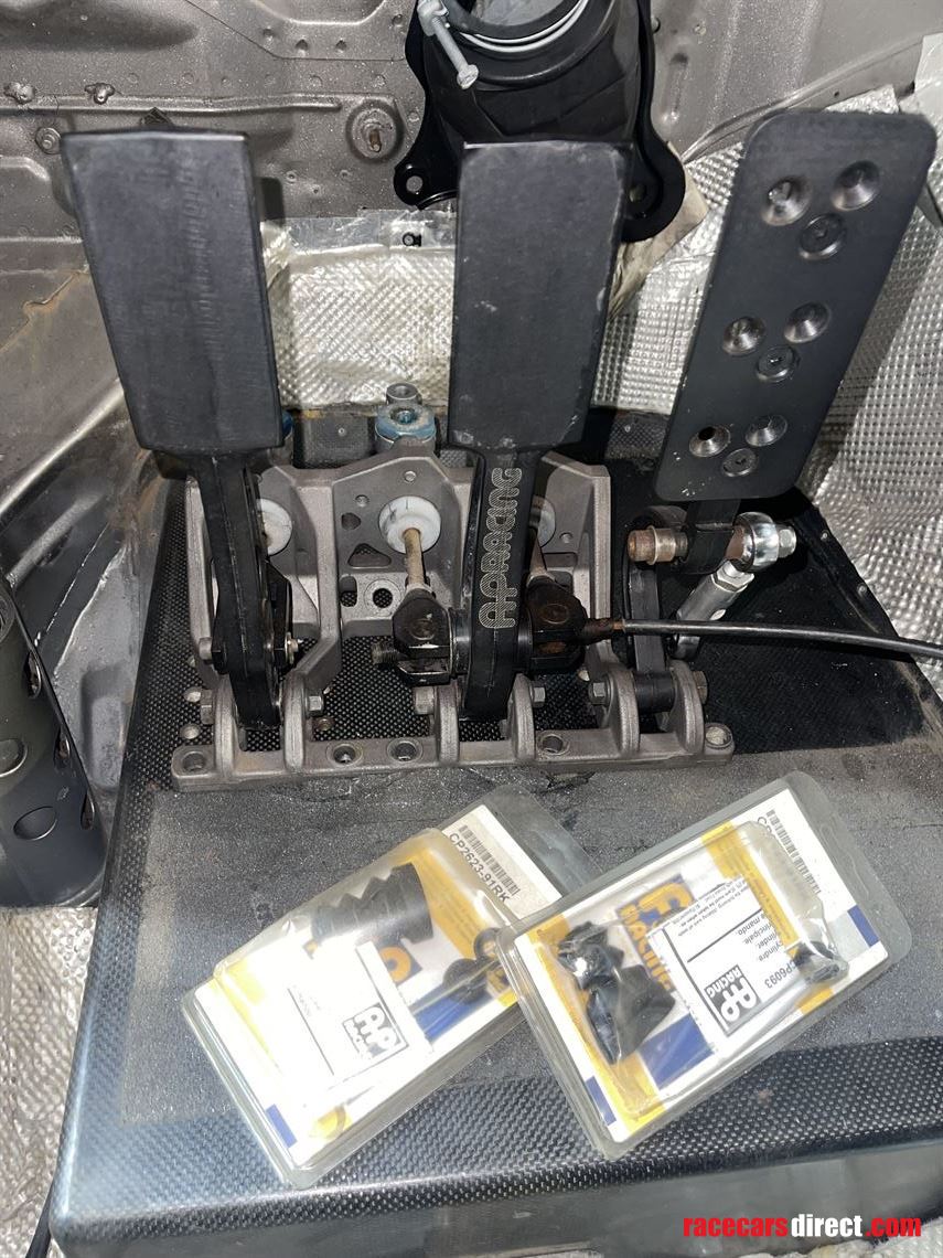 Racecarsdirect.com - AP Racing Pedal Box