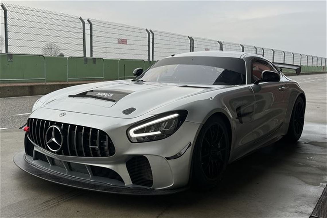 mercedes-amg-gt4-evo